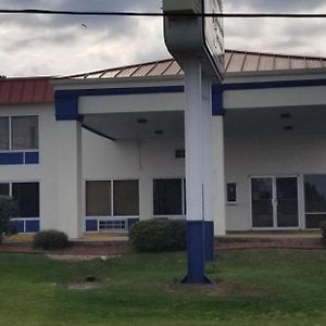 Family Inns Of America - Mobile