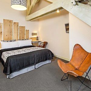 Charming King Room