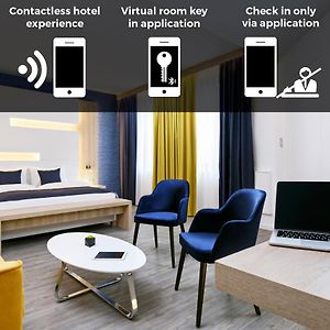 Grand Deluxe King Room