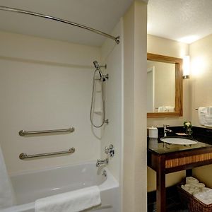 King Suite Accessible or Non-Smoking