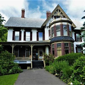 Black Swan Inn
