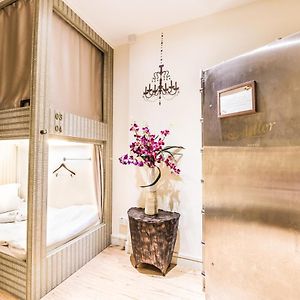 Dormitory Room Mixed