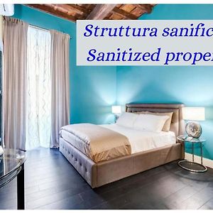 The French Suites By Oneup Hospitality