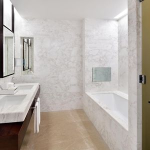 Premier King Room