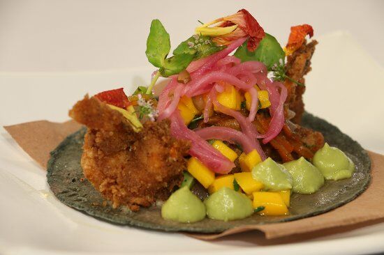 La Gloria, Garnacheria Nais