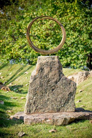 Vogel Schwartz Sculpture Garden