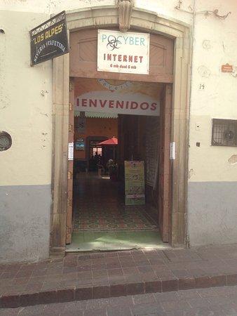 Cafeteria y Neveria Los Alpes