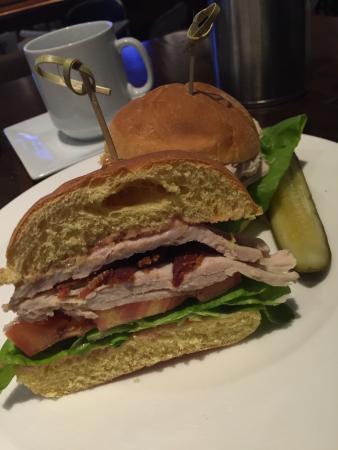 President's Sports Bar