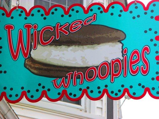 Wicked Whoopies