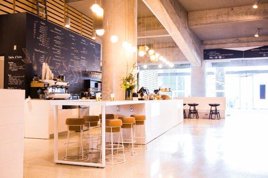 Le Parva Cafe & Bistro