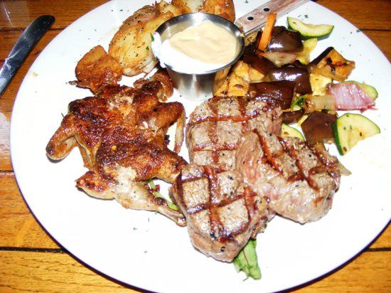 Huisache Grill and Wine Bar