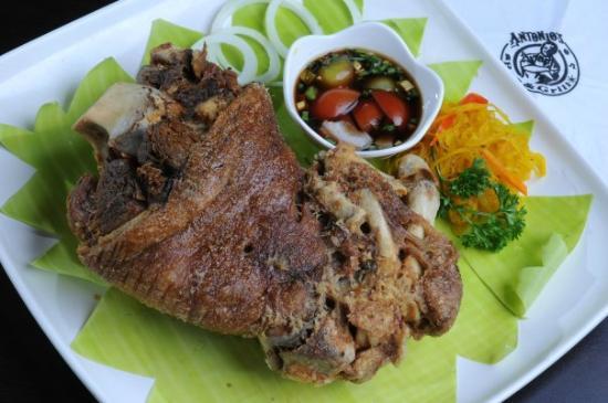 Antonio's Bar and Grill