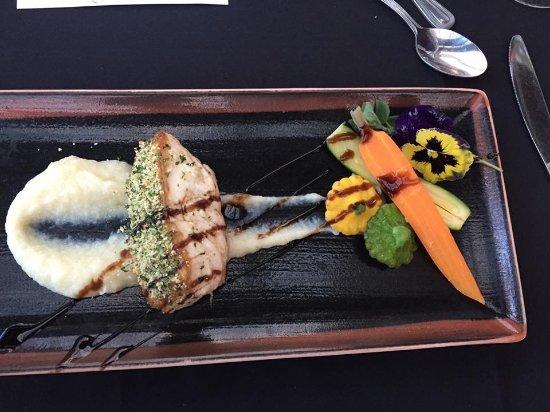 Atrium Bar and Bistro