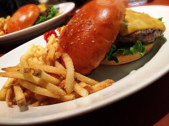 Wolfgang Puck Cafe Express