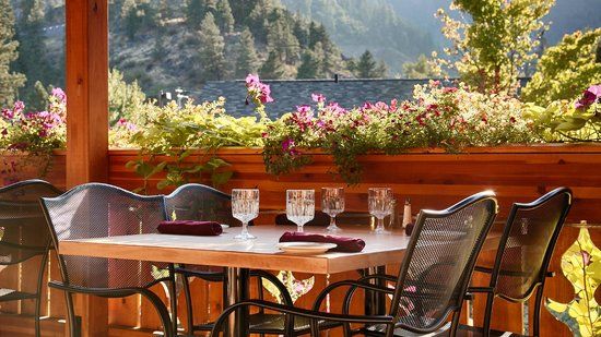 J. J. Hills Fresh Grill