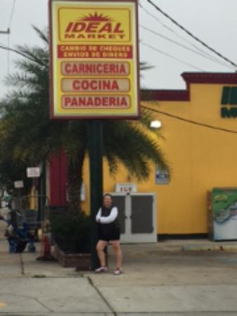 Ideal Market Kitchen