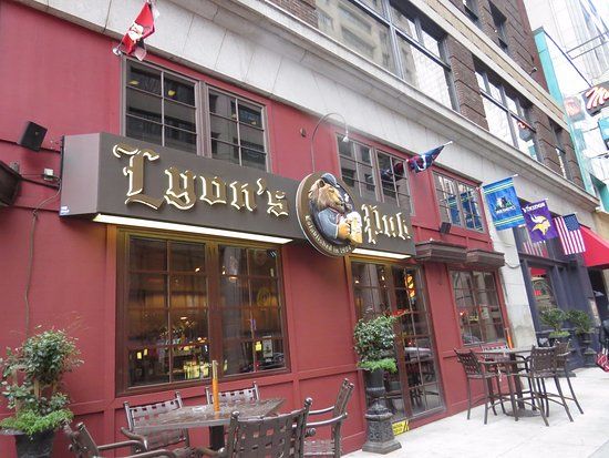 Lyon's Pub