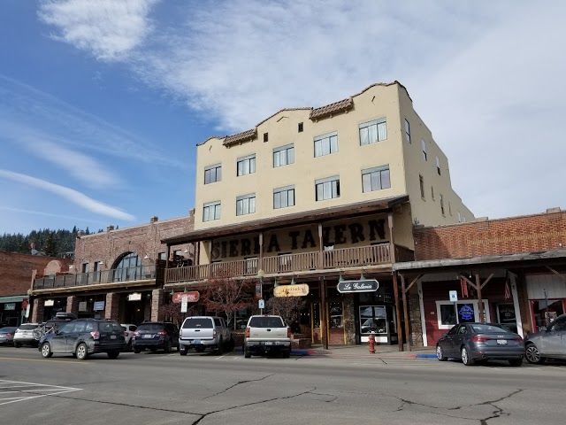 Historic Downtown Truckee & Visitor Center