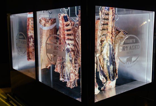 FRANK'S American Bar & Restaurant