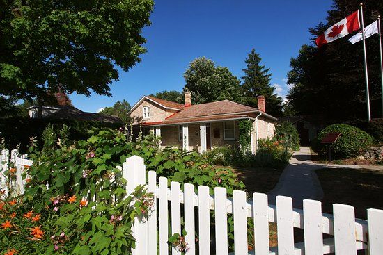 McCrae House