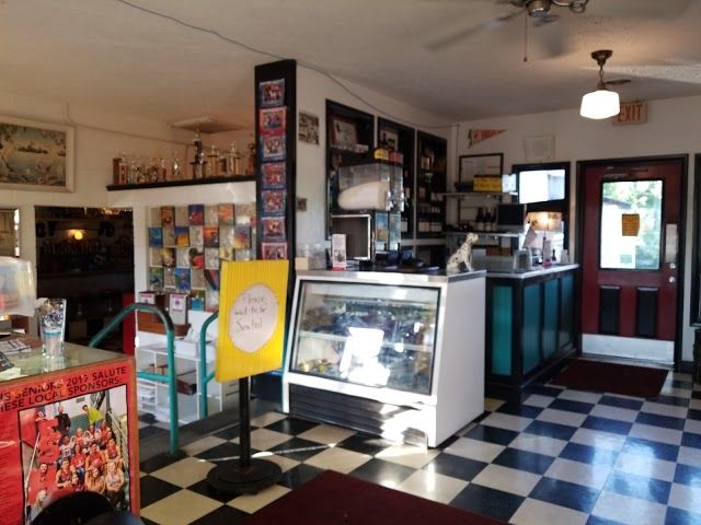 Sparky's Roadhouse Cafe