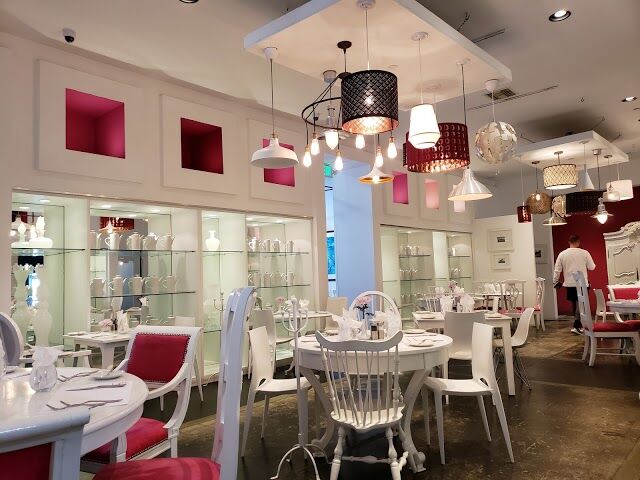 Eight4Nine Restaurant & Lounge